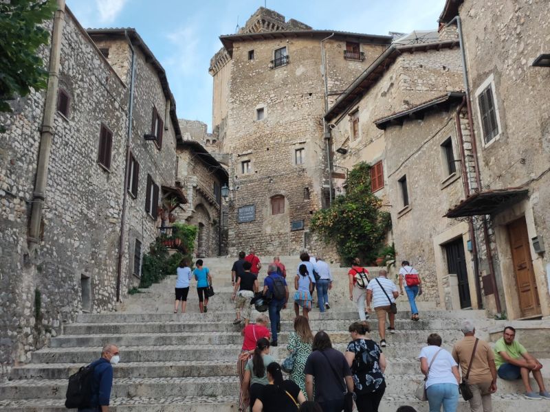 Una nuova domenica di visite guidate per conoscere e scoprire Sermoneta